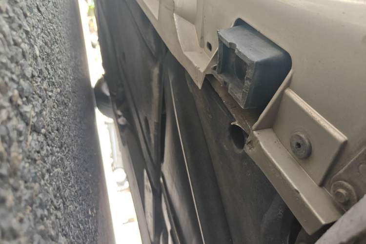 Used BMW 6 Series 2006 630i two-door coupe Chassis Rear Left