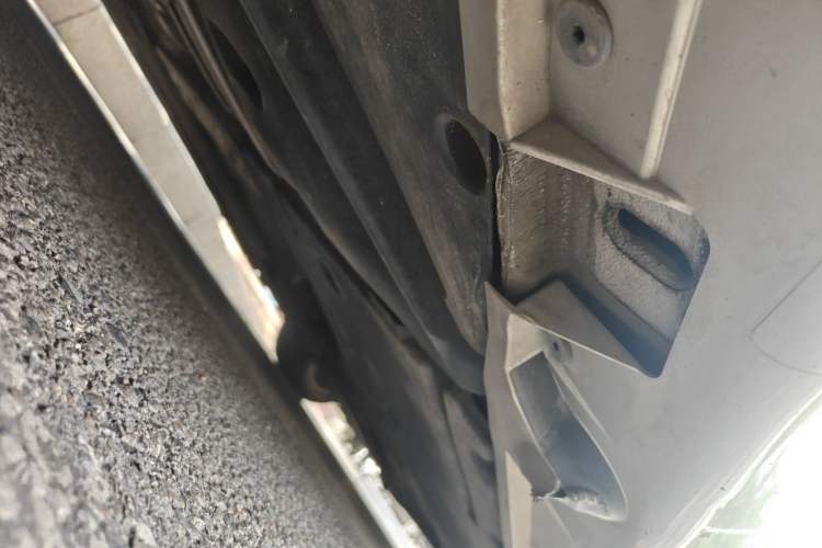 Used BMW 6 Series 2006 630i two-door coupe Chassis Rear Right
