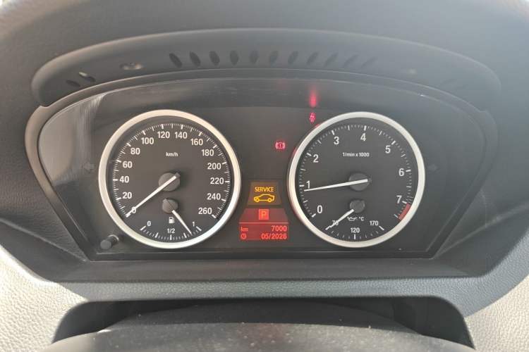 Used BMW 6 Series 2006 630i two-door coupe Instrument Cluster