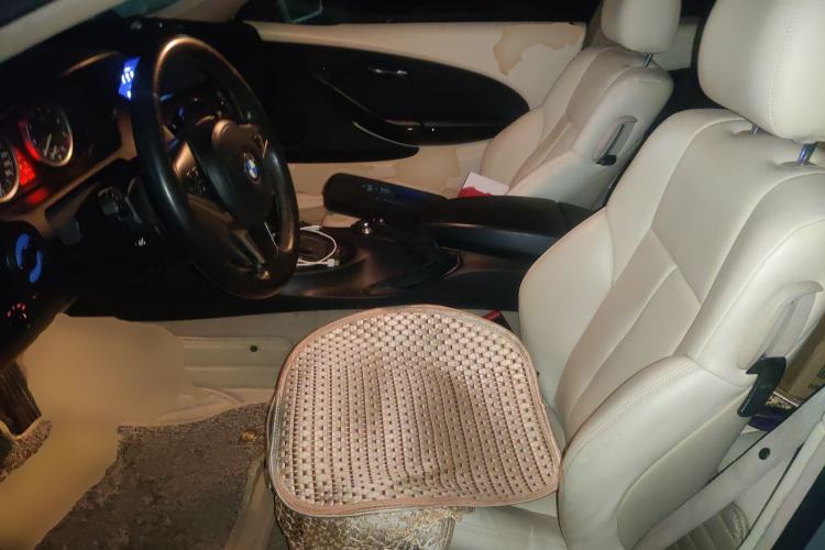Used BMW 6 Series 2006 630i two-door coupe Left Front Seat