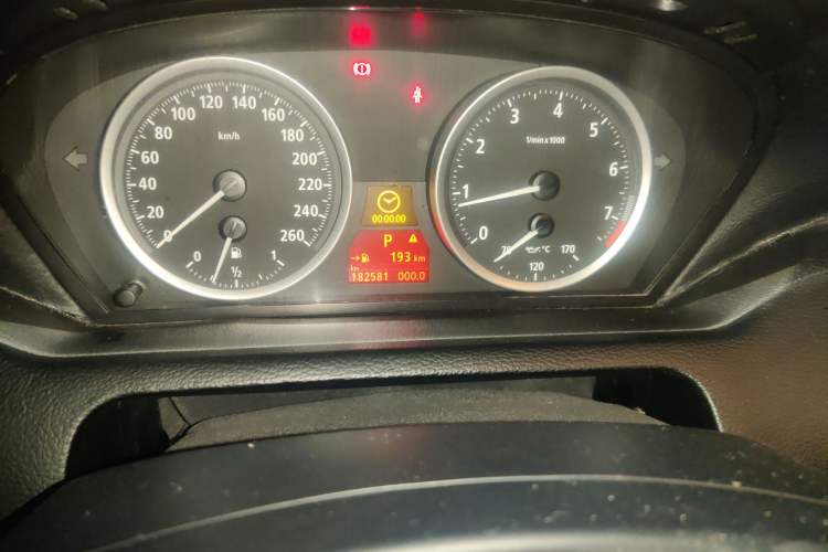 Used BMW 6 Series 2006 630i two-door coupe Odometer Close Up