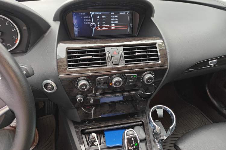 Used BMW 6 Series 2007 630i Coupe Audio And AC Panel