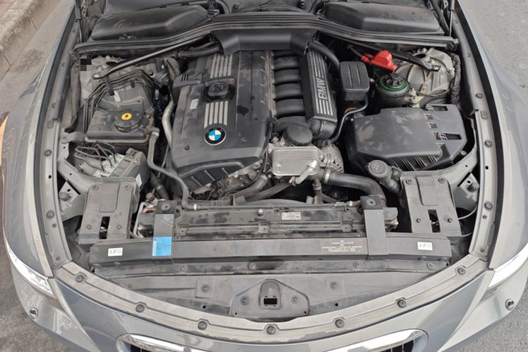 Used BMW 6 Series 2007 630i Coupe Engine Bay