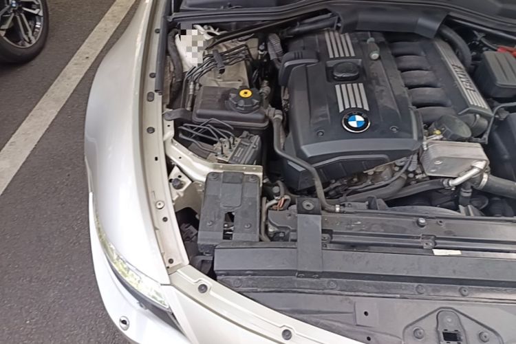 Used BMW 6 Series 2007 630i Convertible Coupe Engine Bay Right