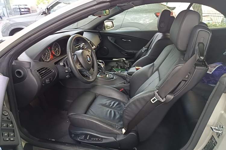 Used BMW 6 Series 2007 630i Convertible Coupe Left Front Seat