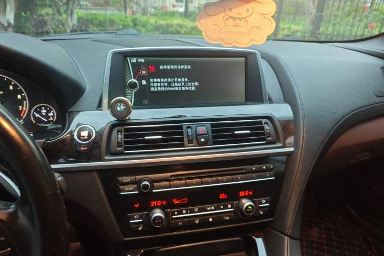 Used BMW 6 Series 2011 640i Convertible Coupe Audio And AC Panel