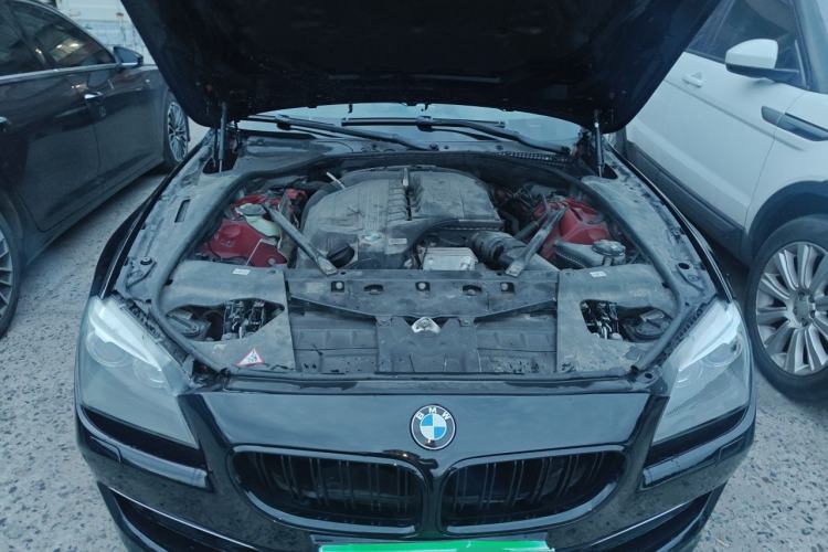 Used BMW 6 Series 2011 640i Convertible Coupe Engine Bay