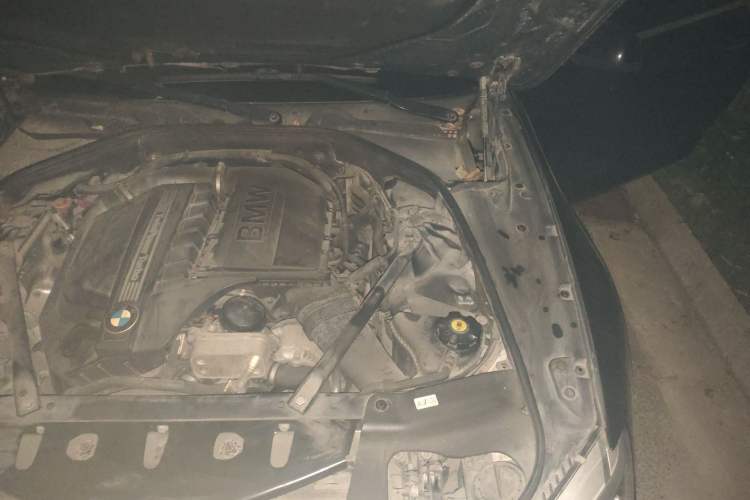 Used BMW 6 Series 2011 640i Convertible Coupe Engine Bay Left