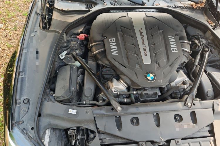Used BMW 6 Series 2011 650i Convertible Coupe Engine Bay Right