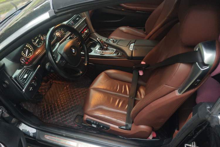 Used BMW 6 Series 2011 640i Convertible Coupe Left Front Seat