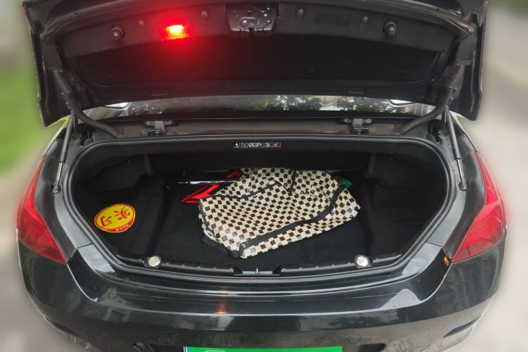 Used BMW 6 Series 2011 640i Convertible Coupe Trunk