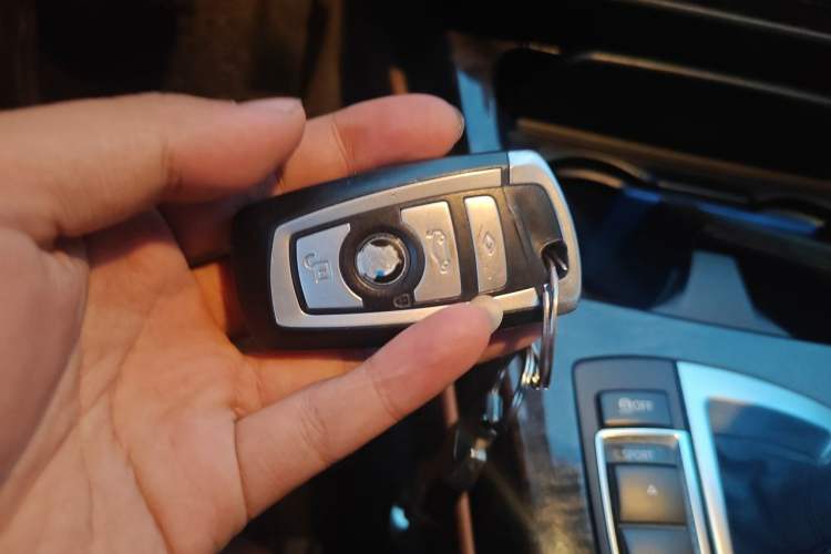 Used BMW 6 Series 2011 640i Convertible Coupe Vehicle Key
