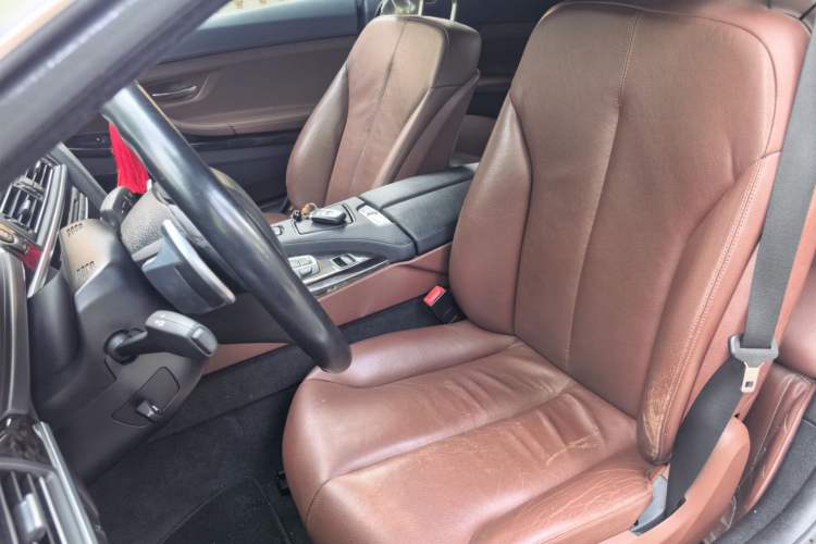 Used BMW 6 Series 2011 640i Convertible Coupe Left Front Seat