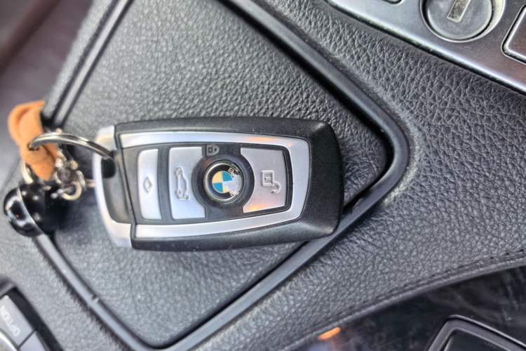Used BMW 6 Series 2011 640i Convertible Coupe Vehicle Key