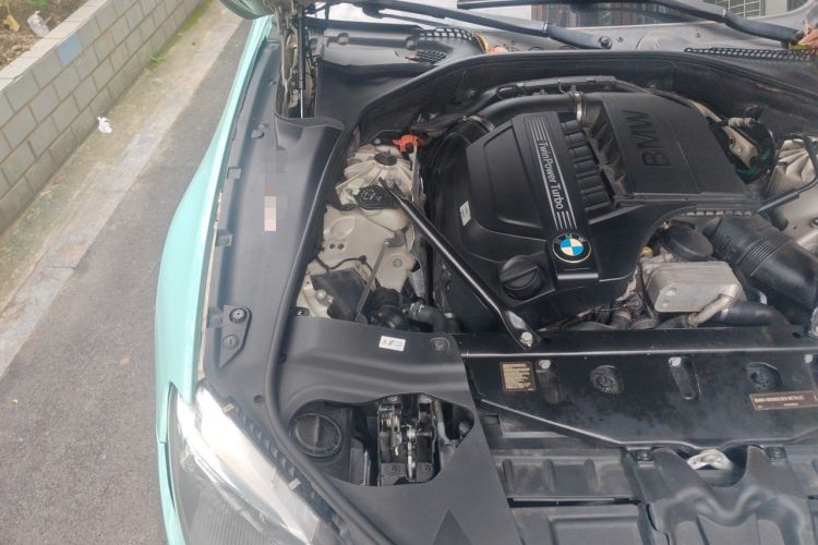 Used BMW 6 Series 2011 640i Convertible Coupe Engine Bay Right