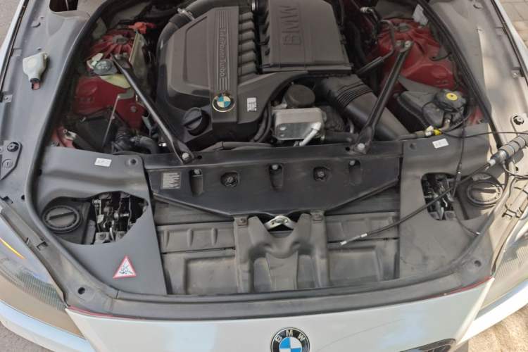 Used BMW 6 Series 2011 640i Convertible Coupe Engine Bay