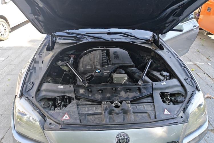Used BMW 6 Series 2011 640i Convertible Coupe Engine Bay