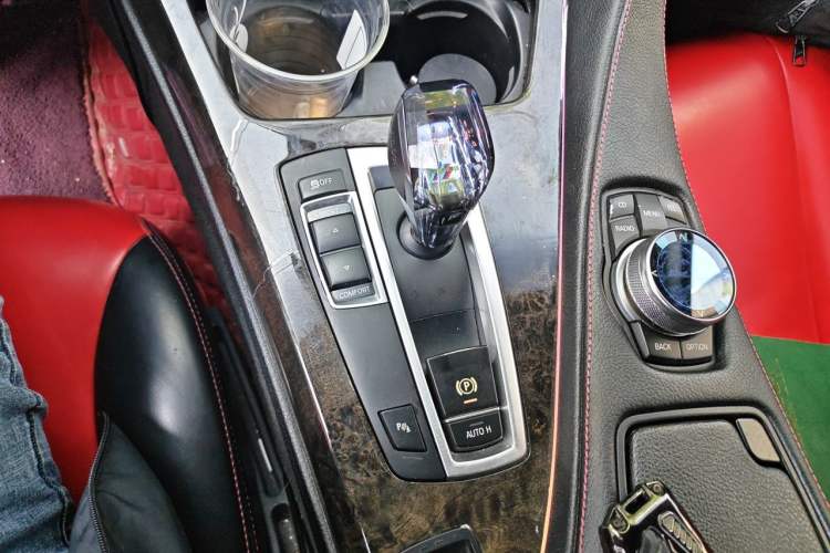 Used BMW 6 Series 2011 640i Convertible Coupe Gear Lever