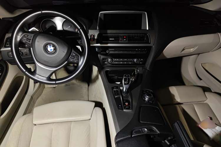 Used BMW 6 Series 2012 640i Gran Coupe Center Console
