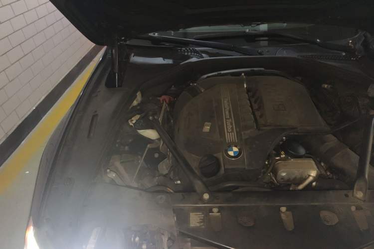 Used BMW 6 Series  Engine Bay Right