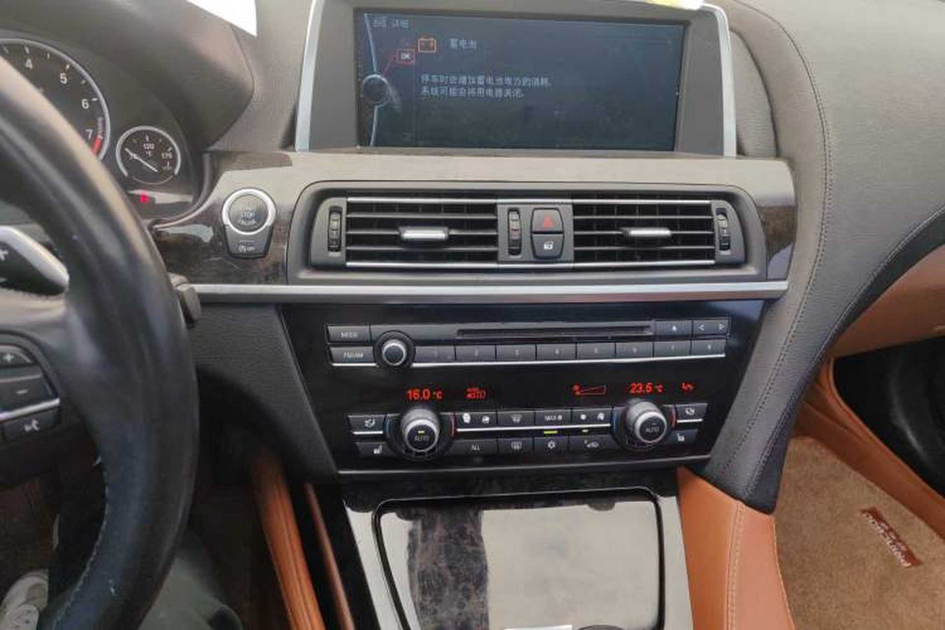 Used BMW 6 Series 2012 640i two-door coupe Audio And AC Panel