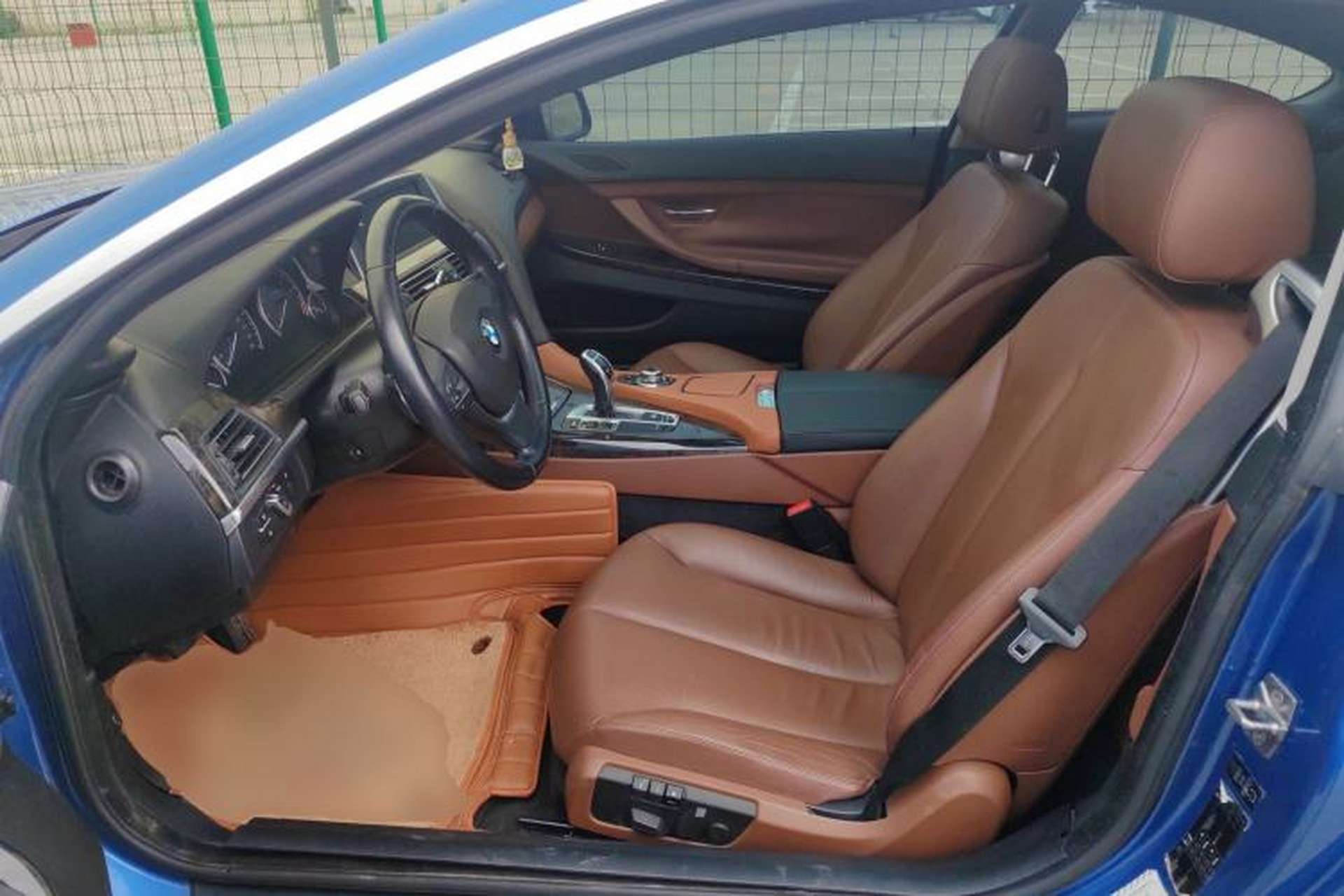 Used BMW 6 Series 2012 640i two-door coupe Left Front Seat