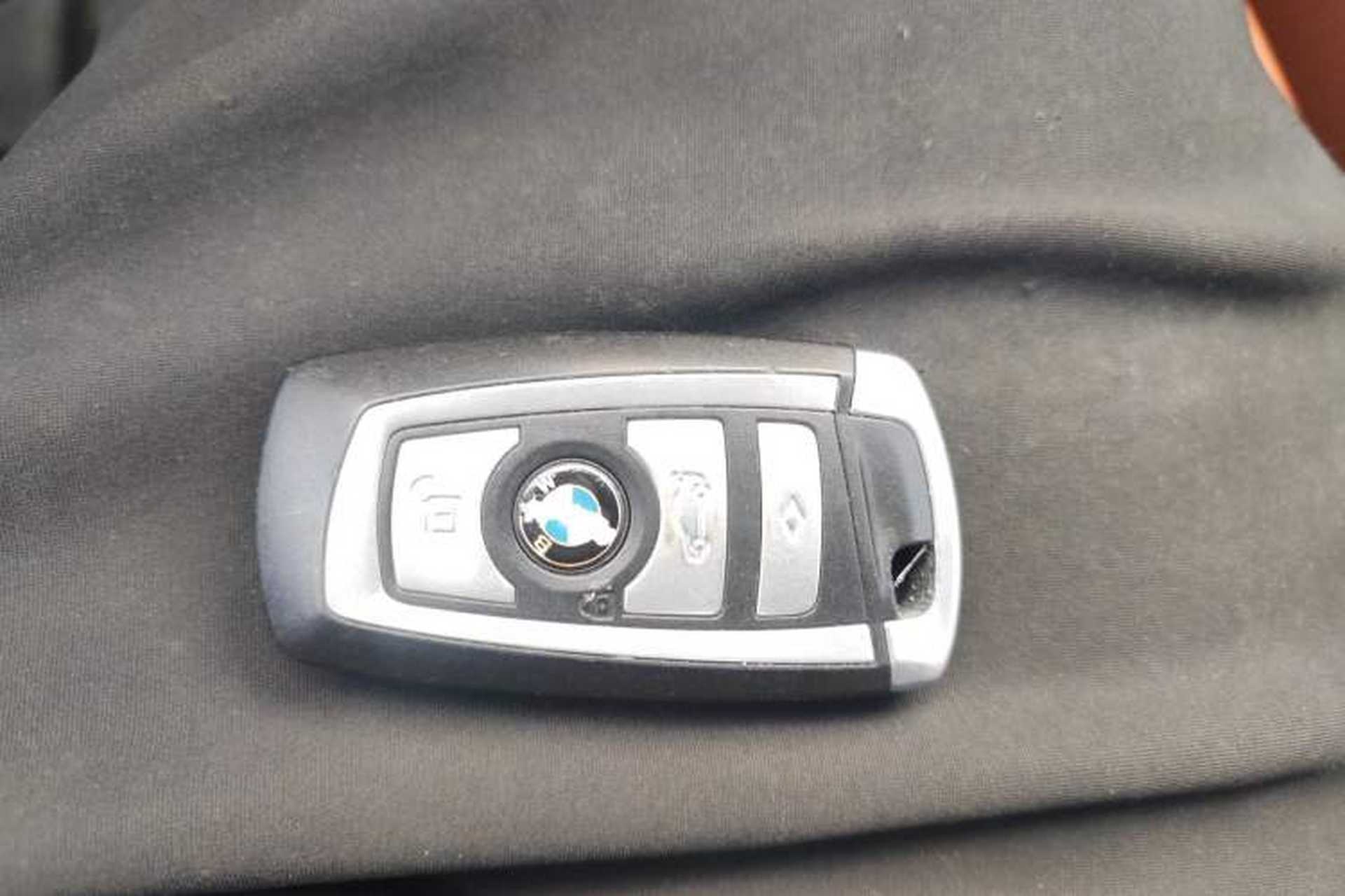 Used BMW 6 Series 2012 640i two-door coupe Vehicle Key