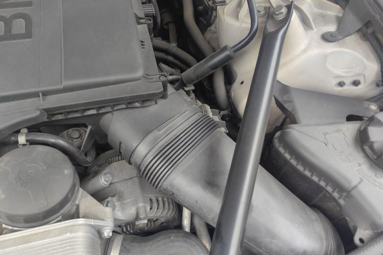 Used BMW 6 Series 2012 640i Gran Coupe Engine Bay Left
