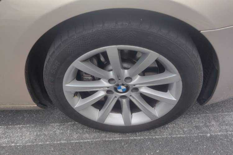 Used BMW 6 Series 2012 640i Gran Coupe Right Front Wheel Hub