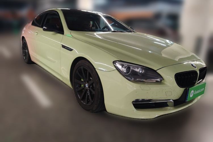 Used BMW 6 Series 2012 640i two-door coupe Front Right 45 Deg