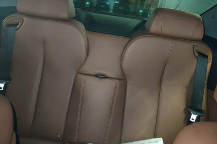 Used BMW 6 Series 2012 640i two-door coupe Left Rear Seat