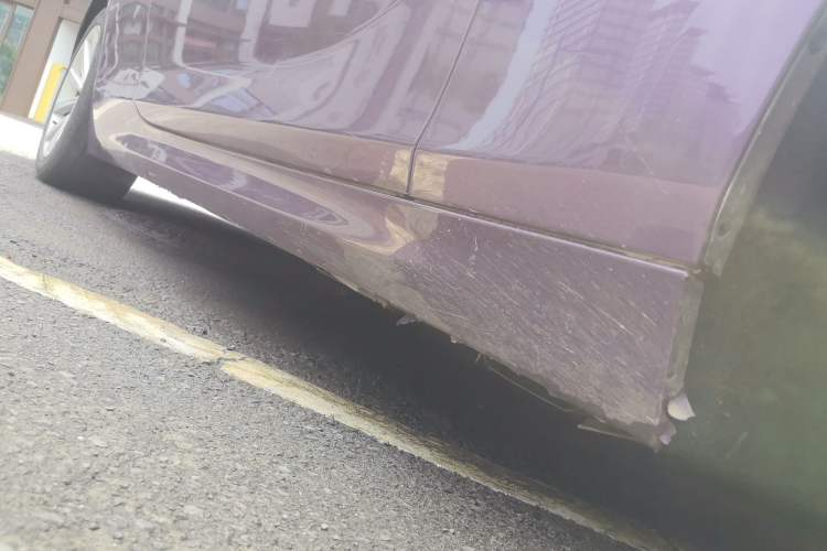 Used BMW 6 Series 2012 640i two-door coupe Chassis Front Right