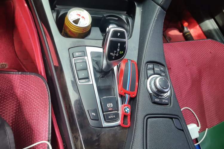 Used BMW 6 Series 2012 640i two-door coupe Gear Lever