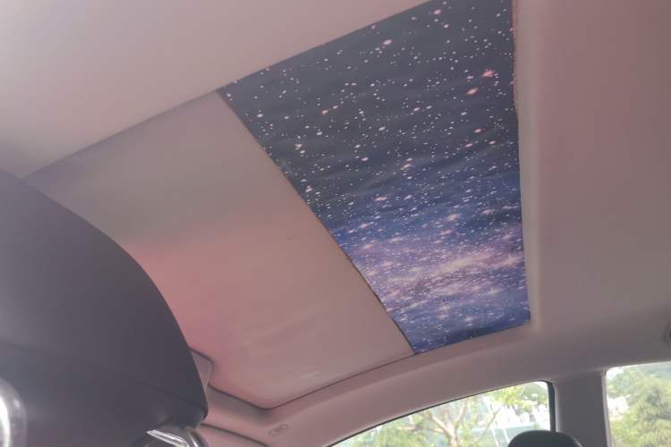 Used BMW 6 Series 2012 640i two-door coupe Headliner