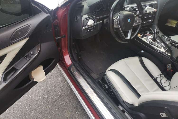 Used BMW 6 Series 2012 640i two-door coupe Driver Seat