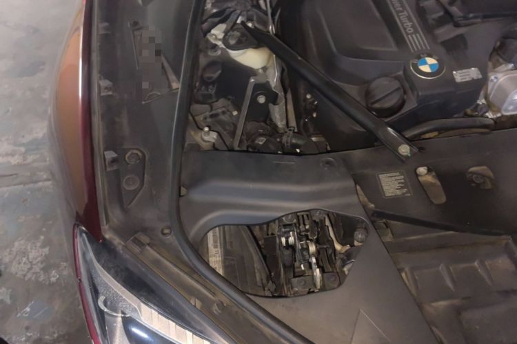 Used BMW 6 Series 2012 640i Gran Coupe Engine Bay Right