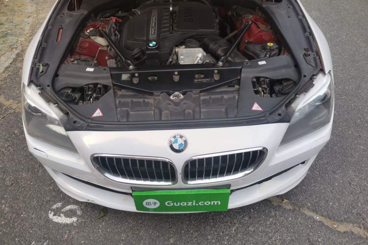 Used BMW 6 Series 2012 640i two-door coupe Engine Bay