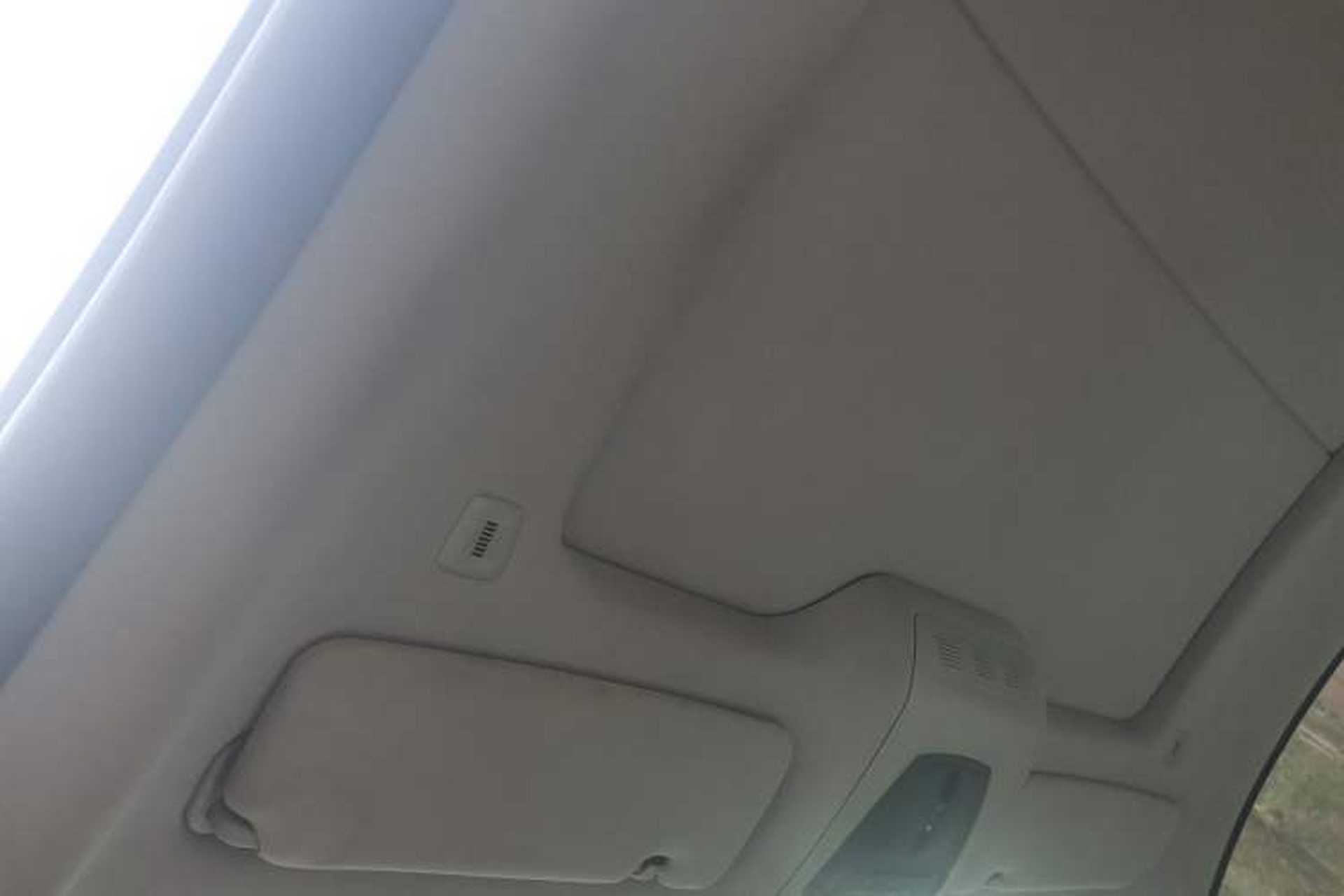 Used BMW 6 Series 2012 640i two-door coupe Headliner