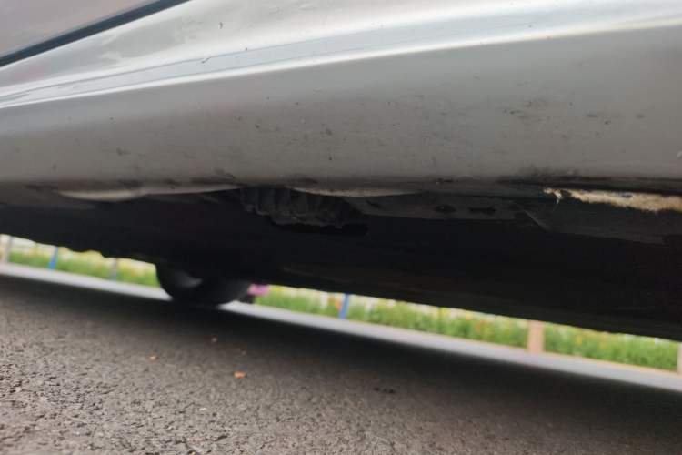 Used BMW 6 Series 2012 640i two-door coupe Chassis Front Right