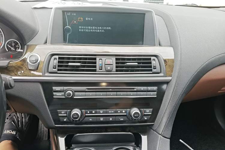 Used BMW 6 Series  Audio And AC Panel