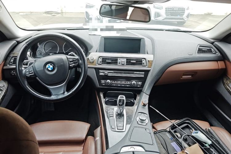 Used BMW 6 Series  Center Console