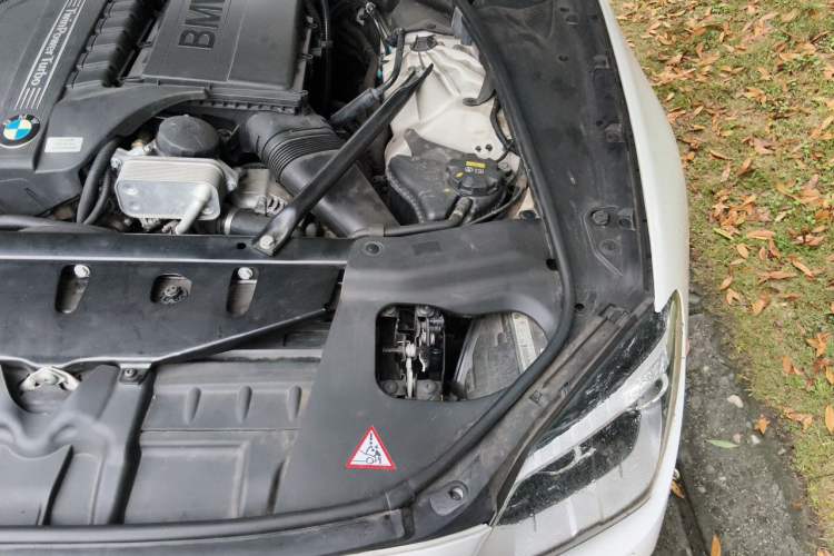 Used BMW 6 Series 2012 640i Gran Coupe Engine Bay Left