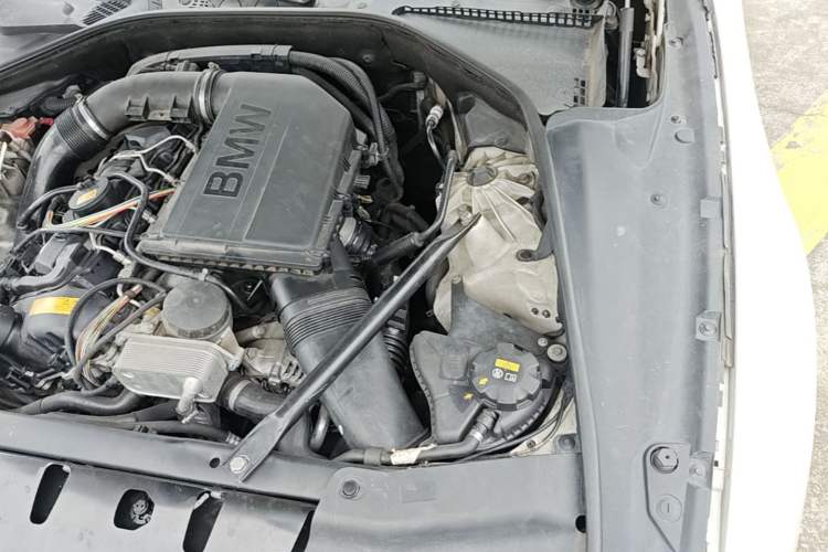 Used BMW 6 Series  Engine Bay Left