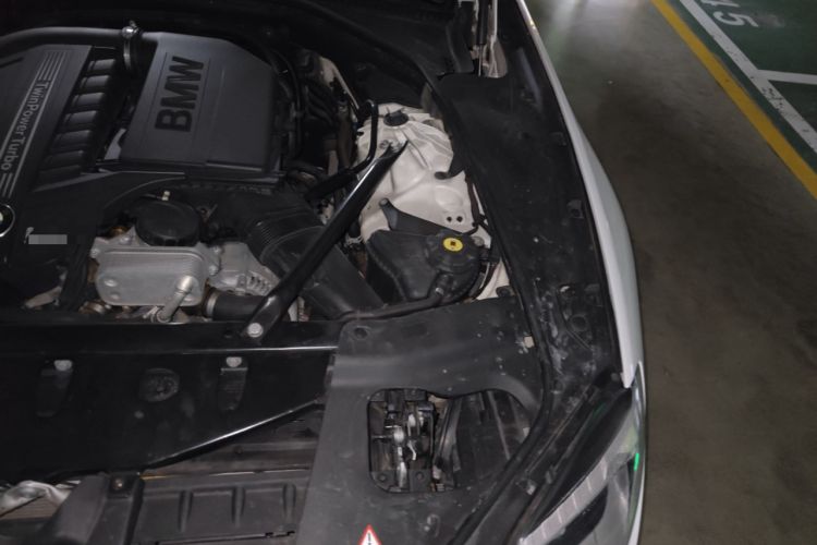 Used BMW 6 Series 2012 640i Gran Coupe Engine Bay Left