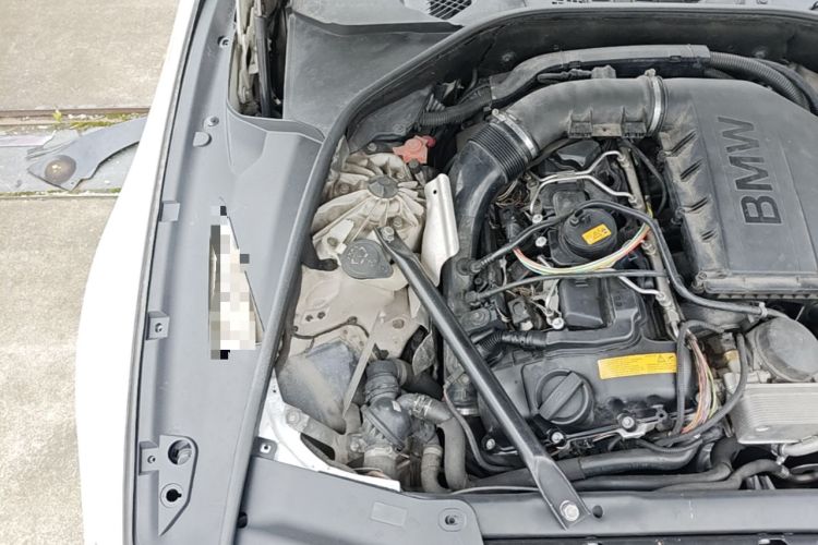 Used BMW 6 Series  Engine Bay Right