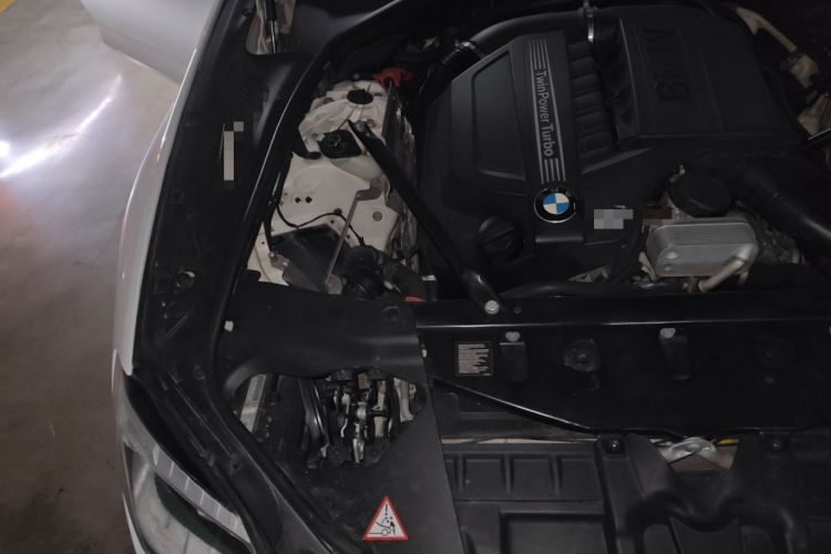 Used BMW 6 Series 2012 640i Gran Coupe Engine Bay Right