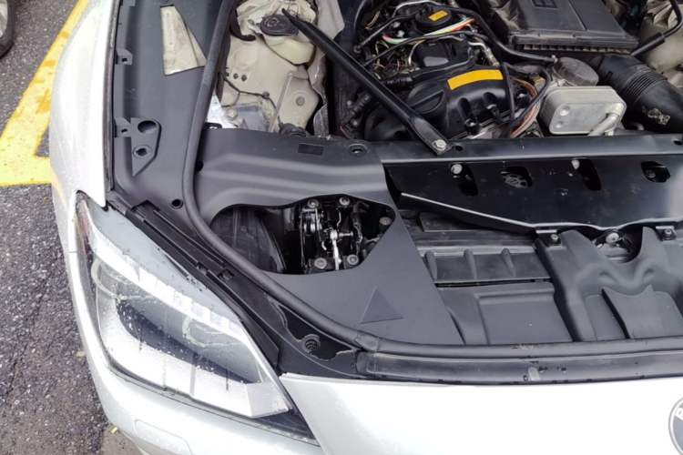 Used BMW 6 Series 2012 640i Gran Coupe Engine Bay Right