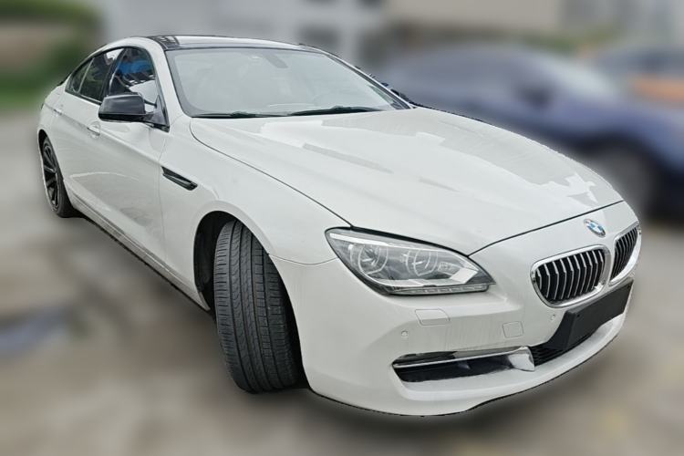 Used BMW 6 Series  Front Right 45 Deg