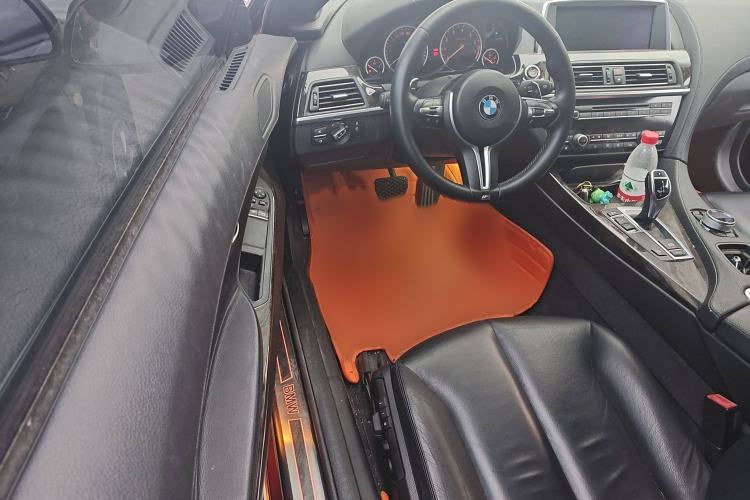 Used BMW 6 Series 2012 640i two-door coupe Interior 3