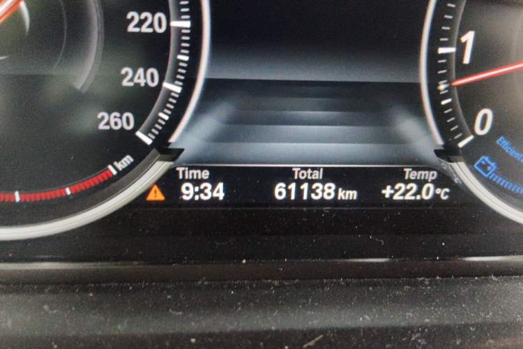 Used BMW 6 Series 2012 640i Gran Coupe Odometer Close Up